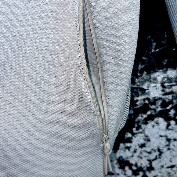 Light, gray primeknit zip up sweater - Picture 3 of 5
